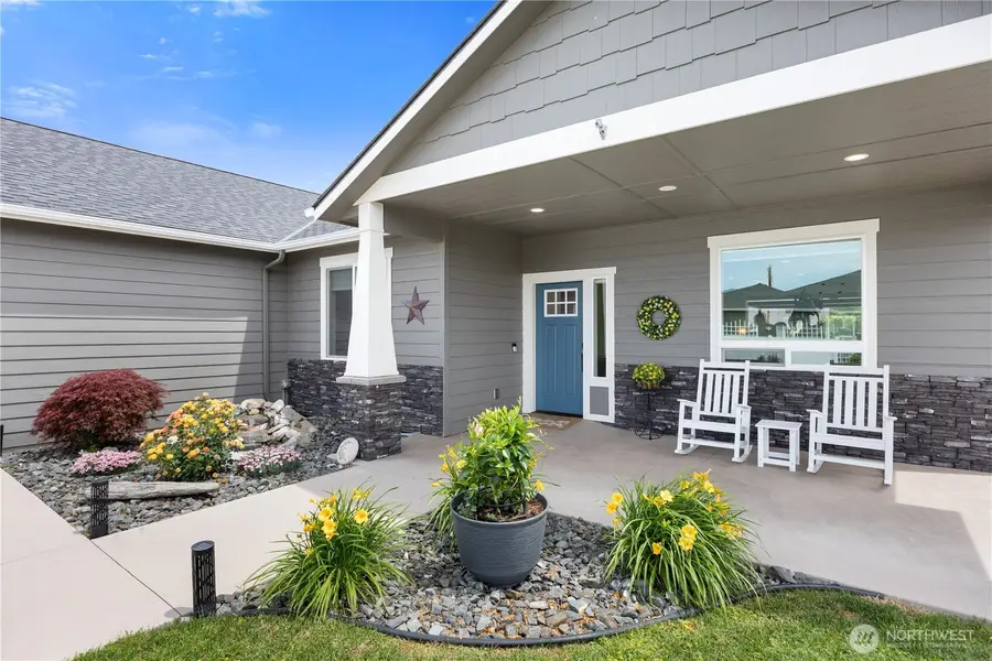 821 S Mary Avenue, East Wenatchee, WA 98802 - #3