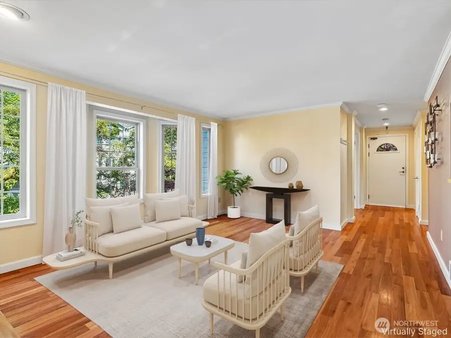 1111 10th Avenue E #20, Seattle, WA 98102 - #3