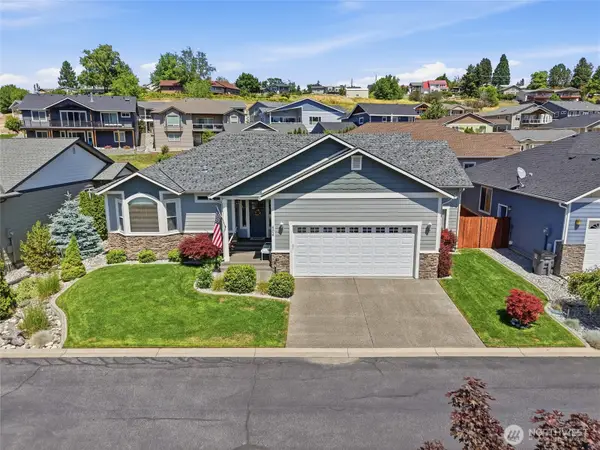 404 Ridgewood Drive, Manson, WA 98831