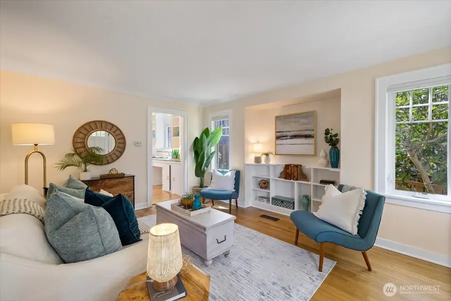 7528 14th Avenue Sw, Seattle, WA 98106 - #3