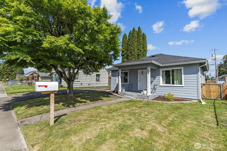 306 26th Avenue, Longview, WA 98632 - #3