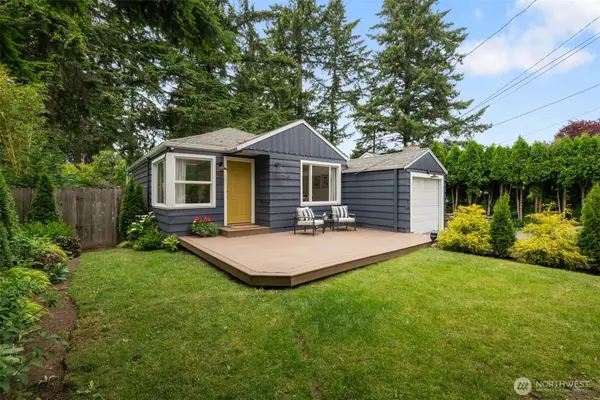 11549 8th Avenue Ne, Seattle, WA 98125