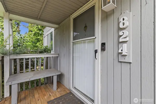 824 S 146th Street, Burien, WA 98168
