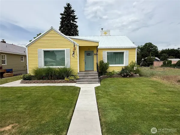 312 S Ash Street, Omak, WA 98841