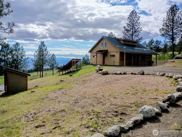 359 Bandtman Road, Tonasket, WA 98855