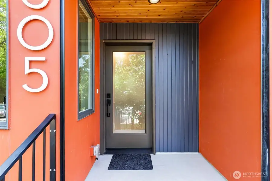 305 17th Avenue E, Seattle, WA 98112 - #2