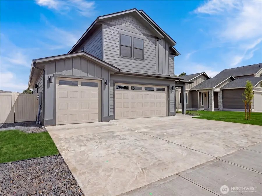 551 Perry Avenue, East Wenatchee, WA 98802 - #2