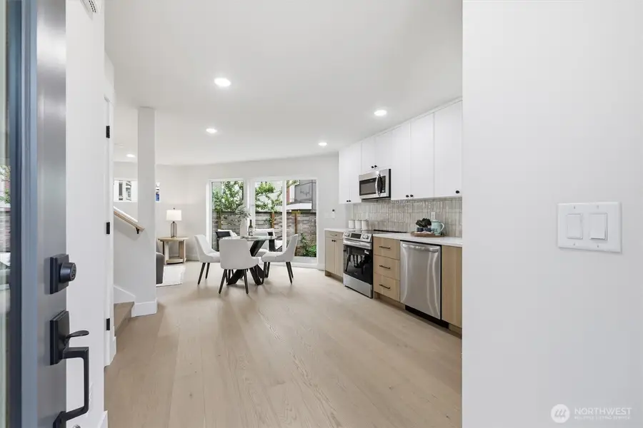 1409 29th Avenue, Seattle, WA 98122 - #2