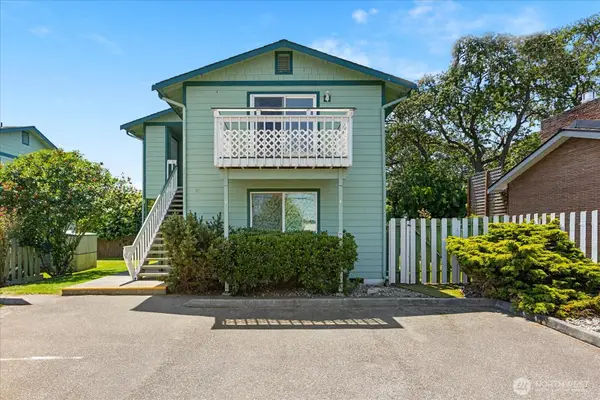 1113 SE 6th Avenue, Oak Harbor, WA 98277
