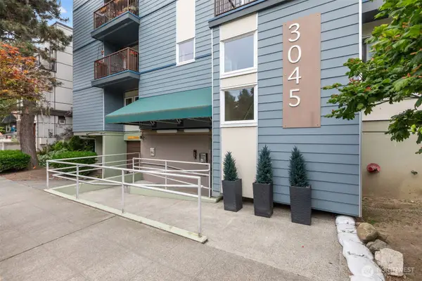 3045 20th Avenue W #209, Seattle, WA 98199