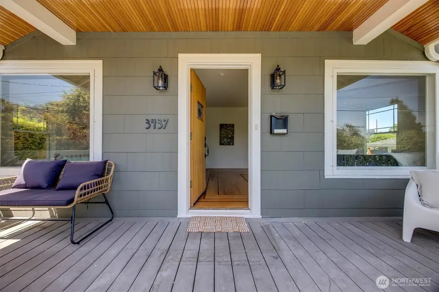 3437 38th Avenue Sw, Seattle, WA 98126 - #3