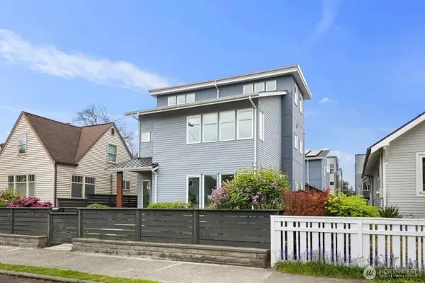 6233 Carleton Avenue S, Seattle, WA 98108