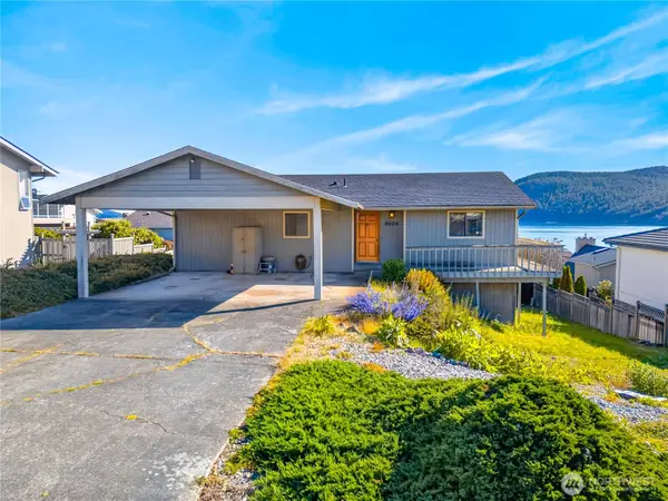 5005 Dundee Drive, Anacortes, WA 98221