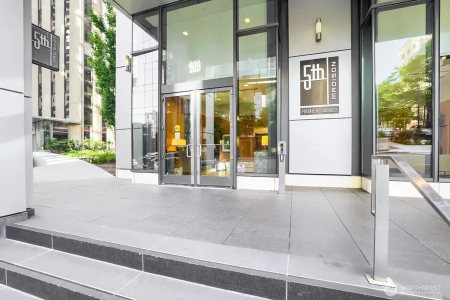 909 5th Avenue #1103, Seattle, WA 98164 - #2