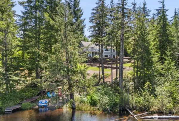 341 W Reeves Hill Drive, Shelton, WA 98584