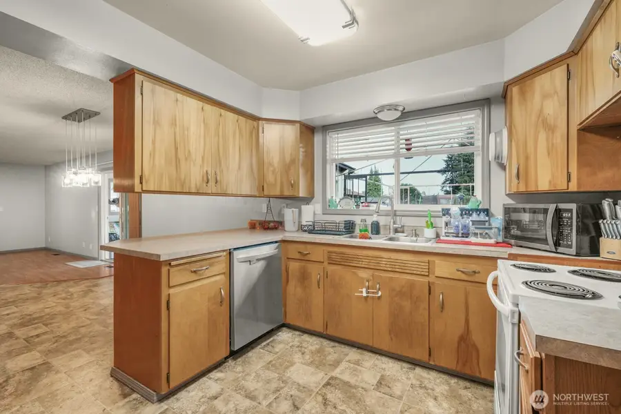2128 44th Avenue, Longview, WA 98632 - #2