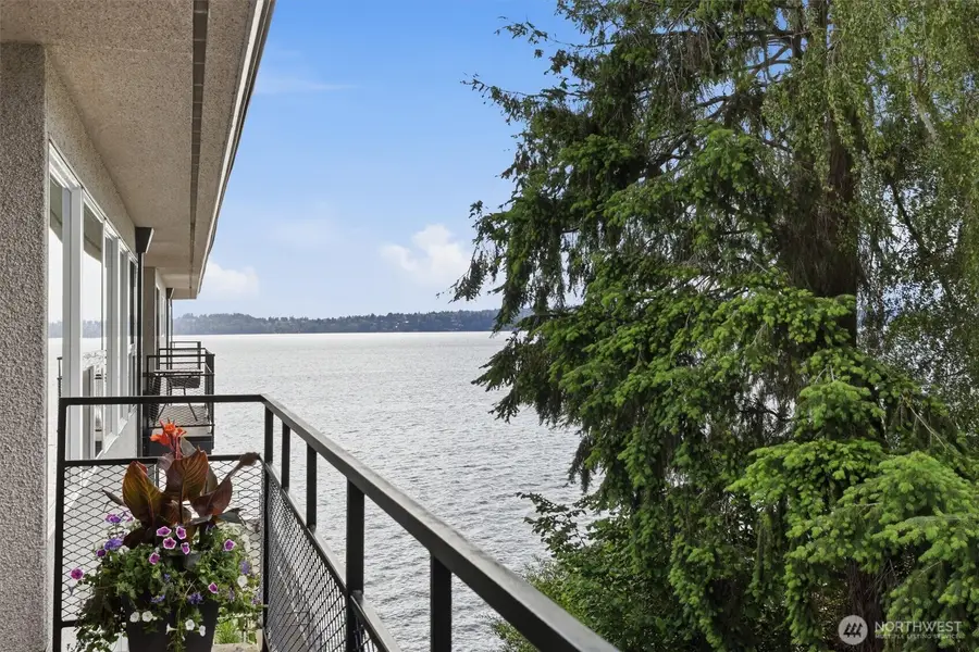 6201 Lake Washington Blvd Ne #307, Kirkland, WA 98033 - #2