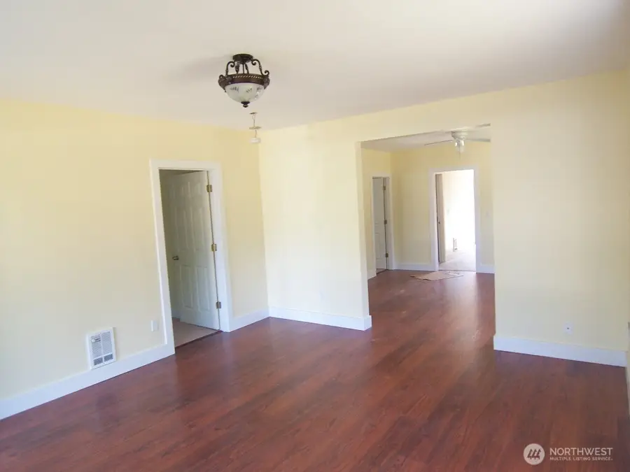 805 S Donovan Street, Seattle, WA 98108 - #3