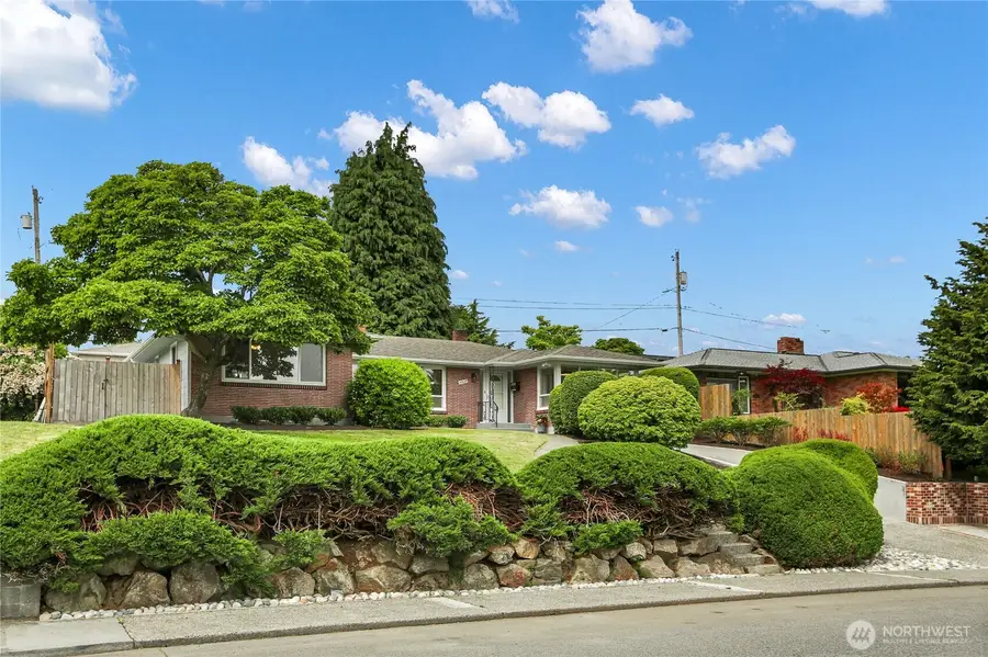 4828 Rucker Avenue, Everett, WA 98203 - #2