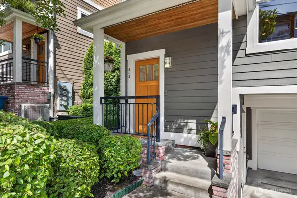 804 3rd Avenue N, Seattle, WA 98109