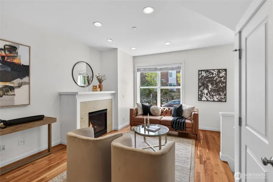 804 3rd Avenue N, Seattle, WA 98109 - #3