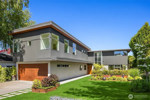 8052 Ridge Drive Ne, Seattle, WA 98115
