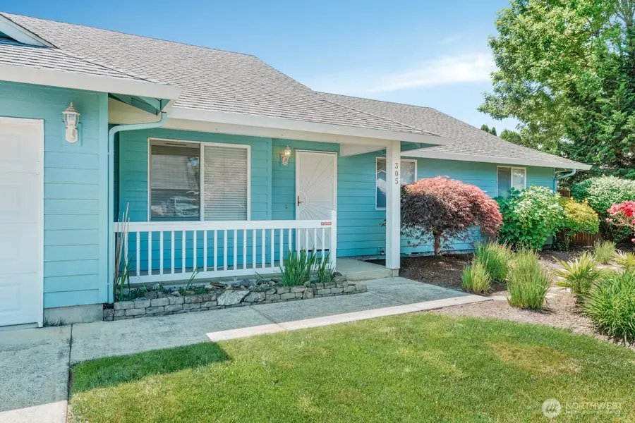 305 NE 12th Street, Battle Ground, WA 98604 - #2