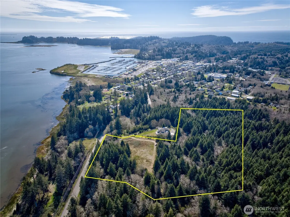 1740 State Route 101, Ilwaco, WA 98624 - #1