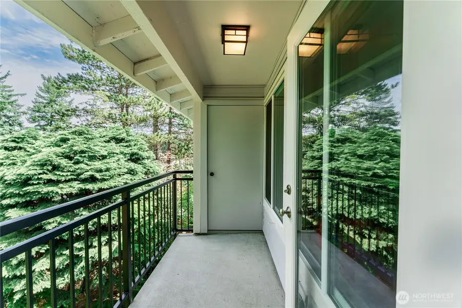907 N 163rd Street #A32, Shoreline, WA 98133 - #3