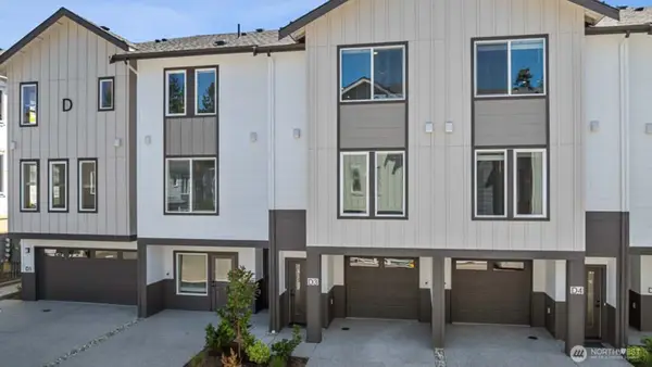16830 20th Avenue W #F8, Lynnwood, WA 98037