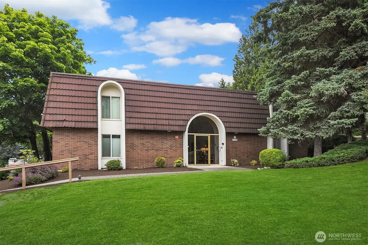 11208 NE 68th Street #117, Kirkland, WA 98033 - #1