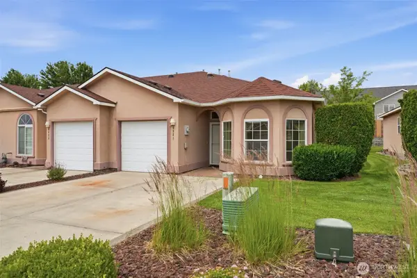 9821 Mia Lane, Pasco, WA 99301