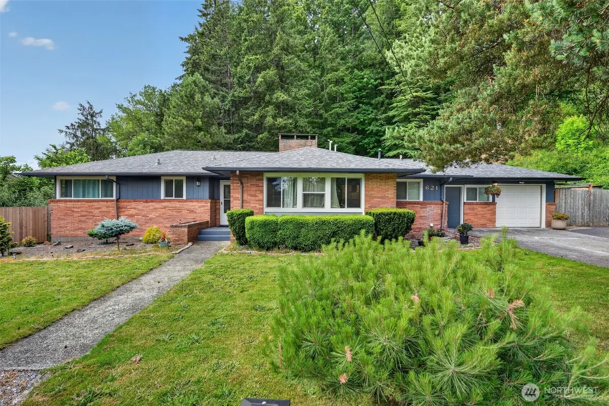 621 E Summa Street, Centralia, WA 98531 - #1