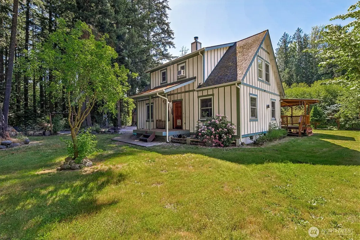 15711 Vail Cut Off Road Se, Rainier, WA 98576 - #1