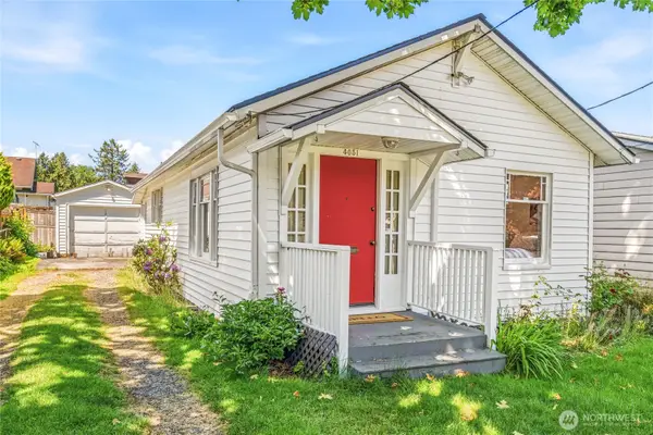 4051 19th Avenue Sw, Seattle, WA 98106