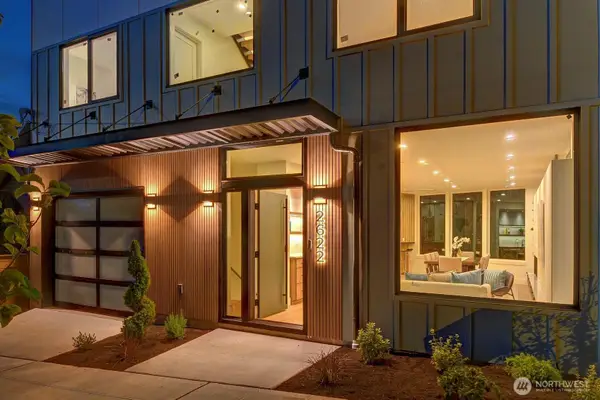 2622 Mayfair Avenue N, Seattle, WA 98109