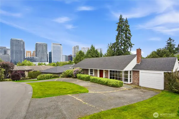 9837 Belfair Road, Bellevue, WA 98004