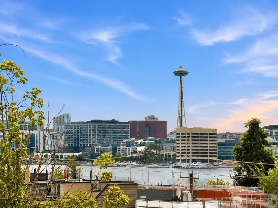 2326 Minor Avenue E #B, Seattle, WA 98102 - #2