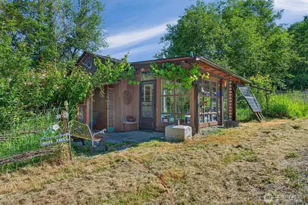 165 Barr Road, Rosburg, WA 98643