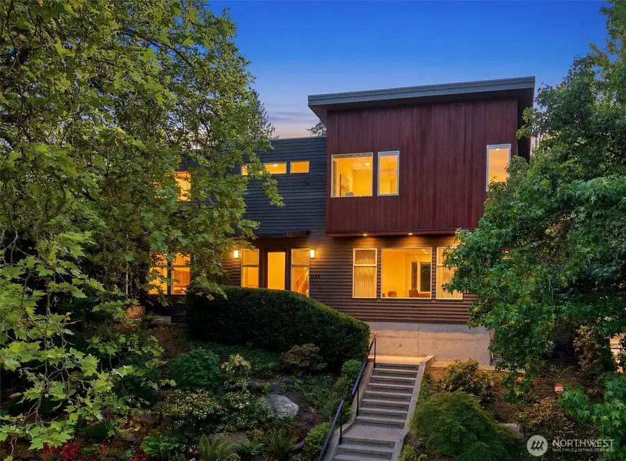 1533 38th Avenue E, Seattle, WA 98112 - #2