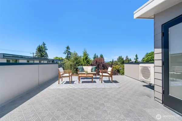 8711 15th Avenue Nw #A, Seattle, WA 98117