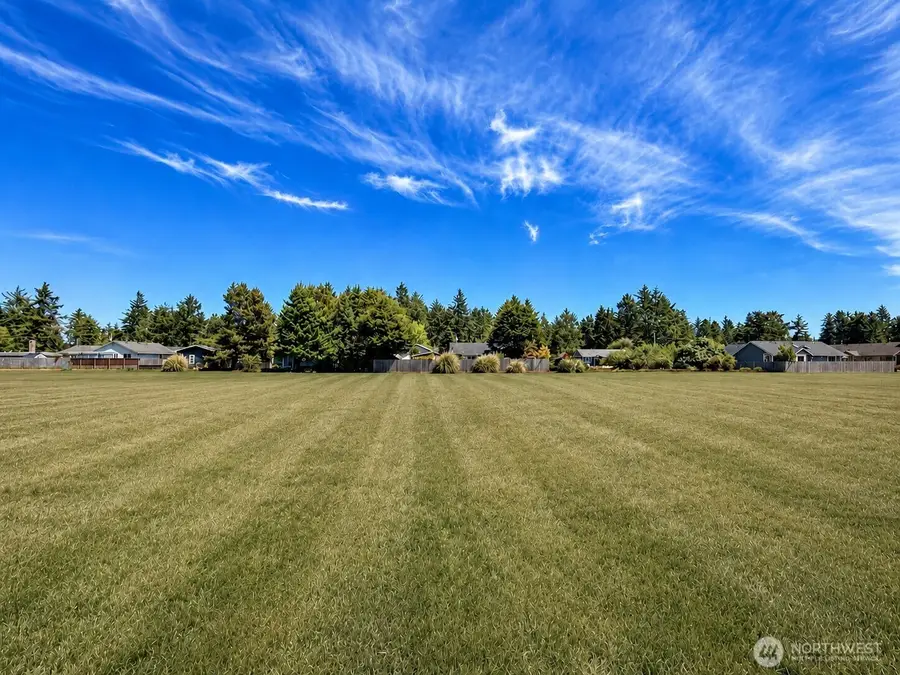 214 Canal Drive Ne, Ocean Shores, WA 98569 - #2