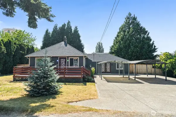 1421 N 32nd Street, Renton, WA 98056