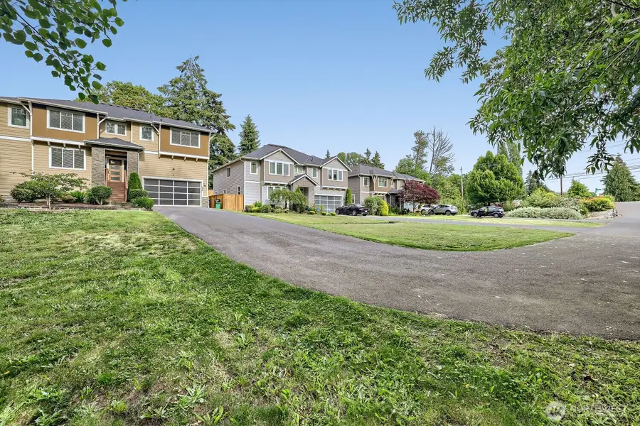 944 SW 108th Street Sw, Seattle, WA 98146 - #2