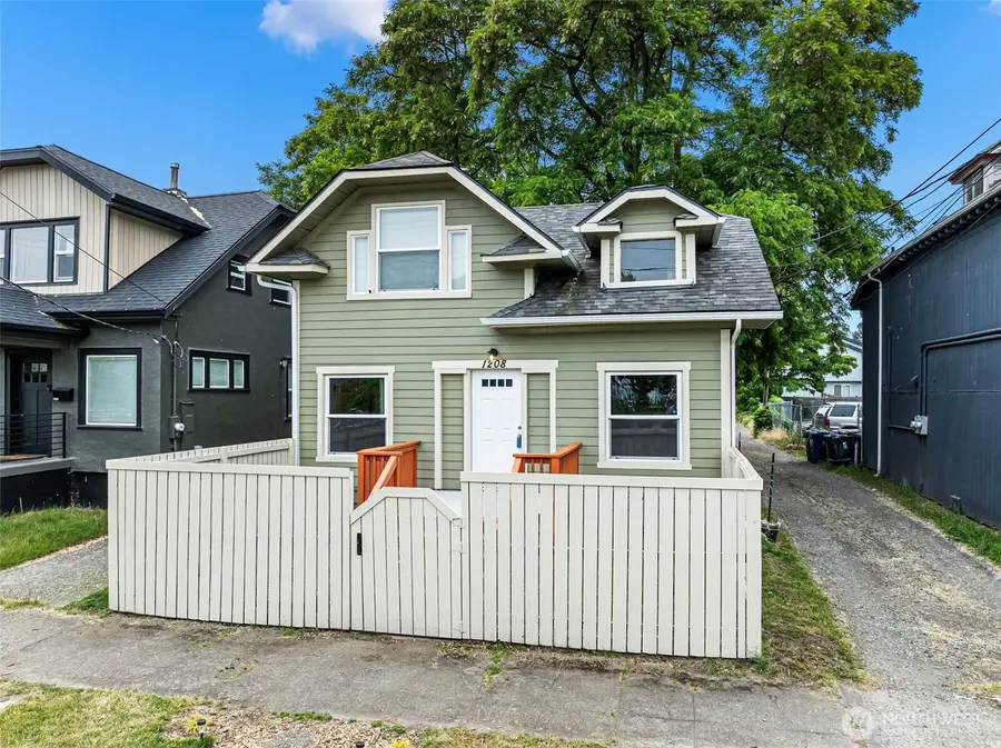 1208 S 14th Street, Tacoma, WA 98405 - #3