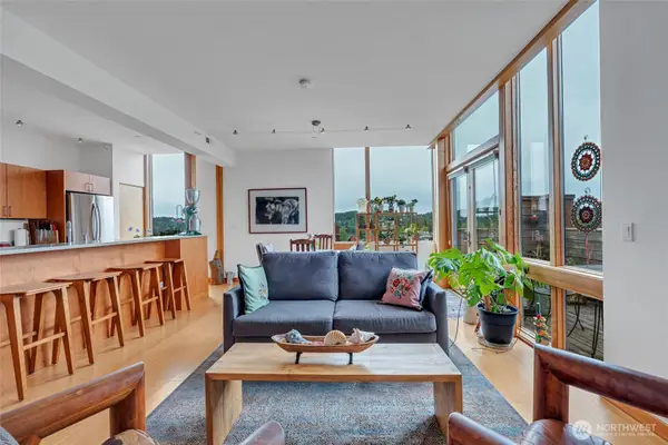 465 Ambrose Lane Nw #D305, Bainbridge Island, WA 98110