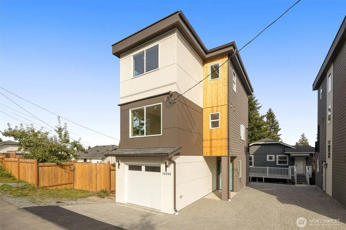 5620 Wetmore Avenue #B, Everett, WA 98203 - #1