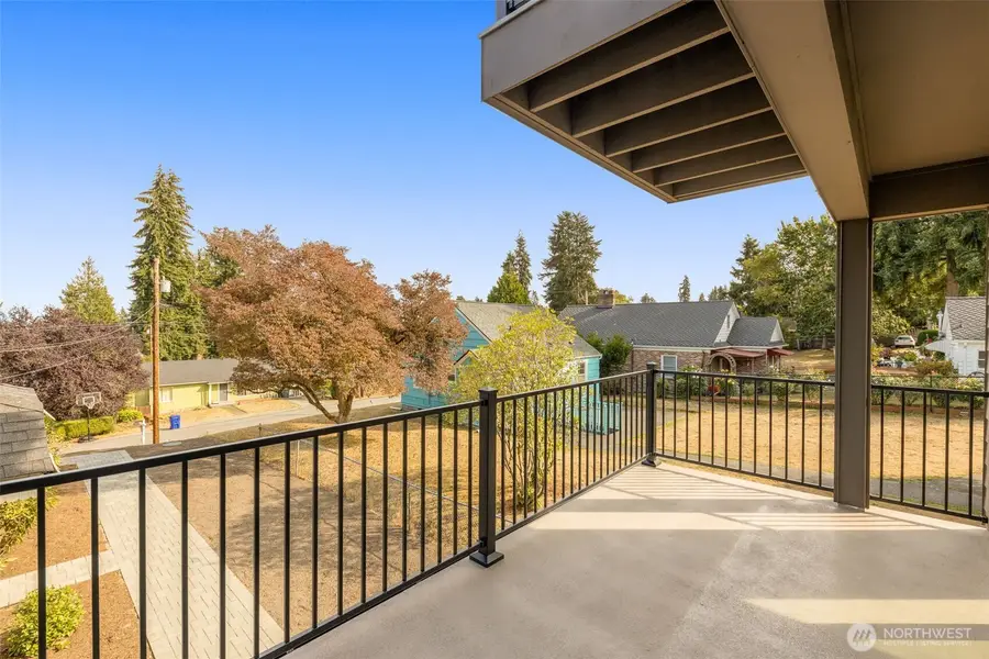 5620 Wetmore Avenue #B, Everett, WA 98203 - #3