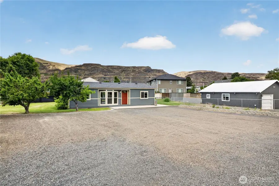 898 Hunter Avenue Sw, Quincy, WA 98848 - #2