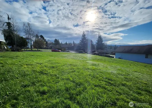 3023 Pawnee Drive #15, Bremerton, WA 98310